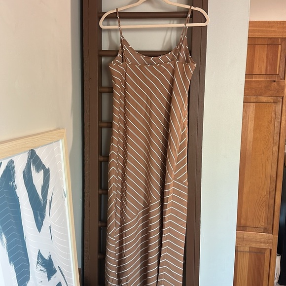 Jenni Kayne Kendall Slip Dress - Picture 4 of 5